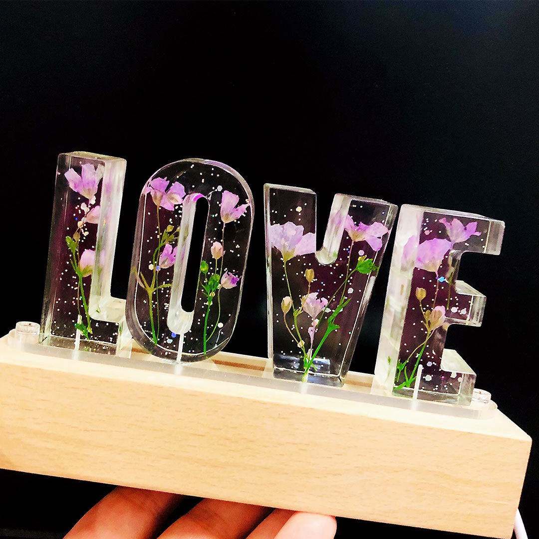Dried Flowers Resin Letter Lamp - HANDMADE