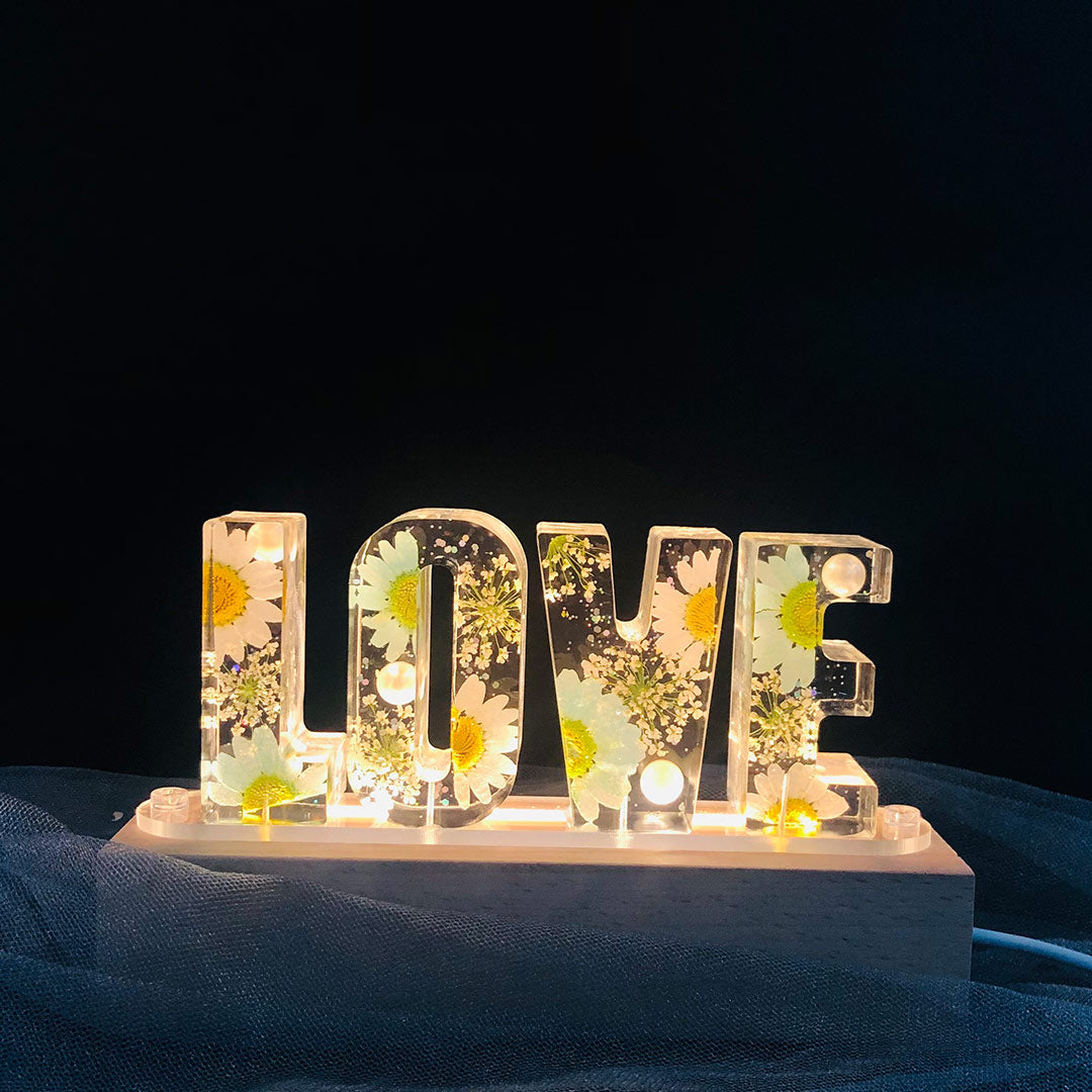 Dried Flowers Resin Letter Lamp - HANDMADE